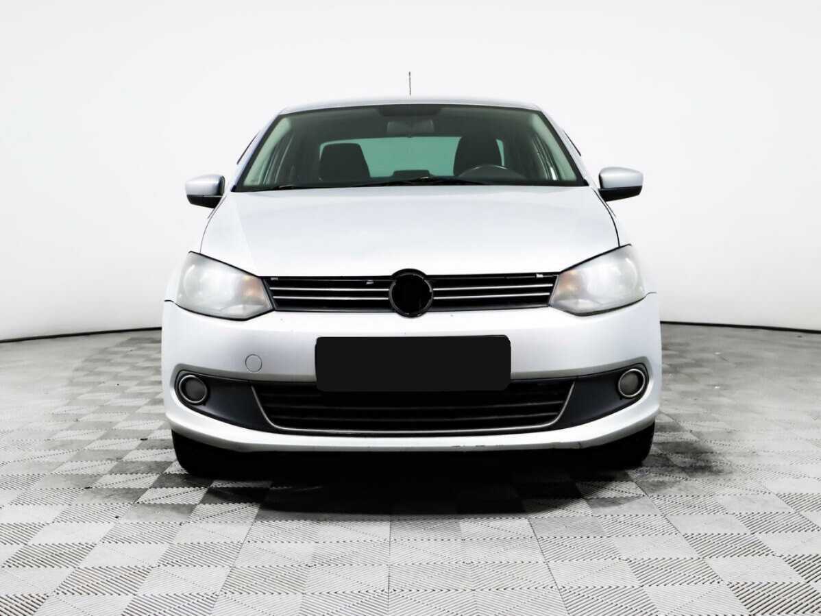 Volkswagen Polo, 2012 - фото №2