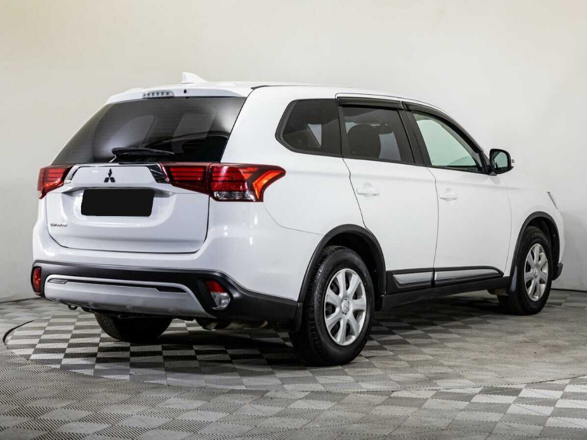 Mitsubishi Outlander, 2020 - фото №4