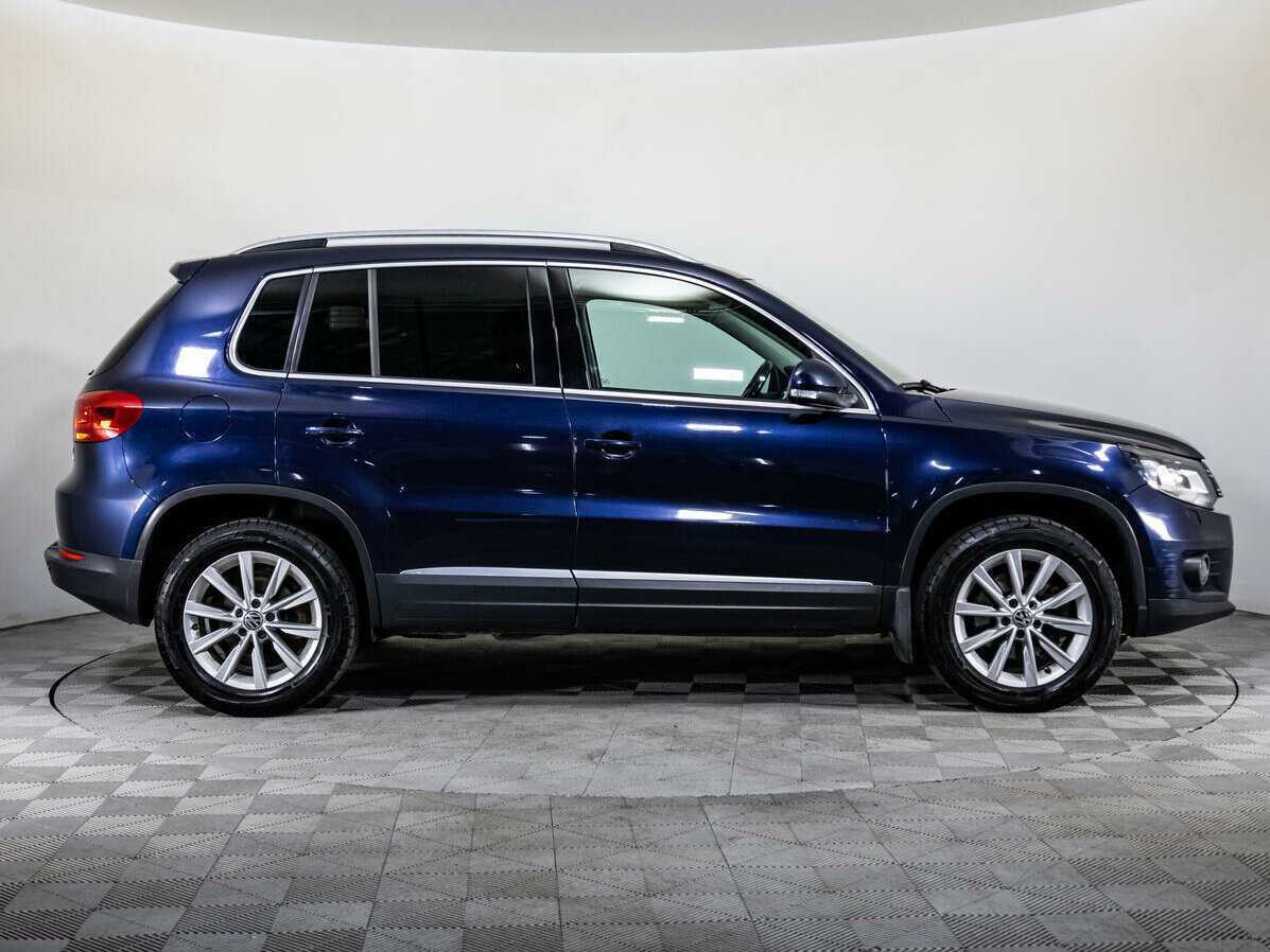 Volkswagen Tiguan, 2012 - фото №4