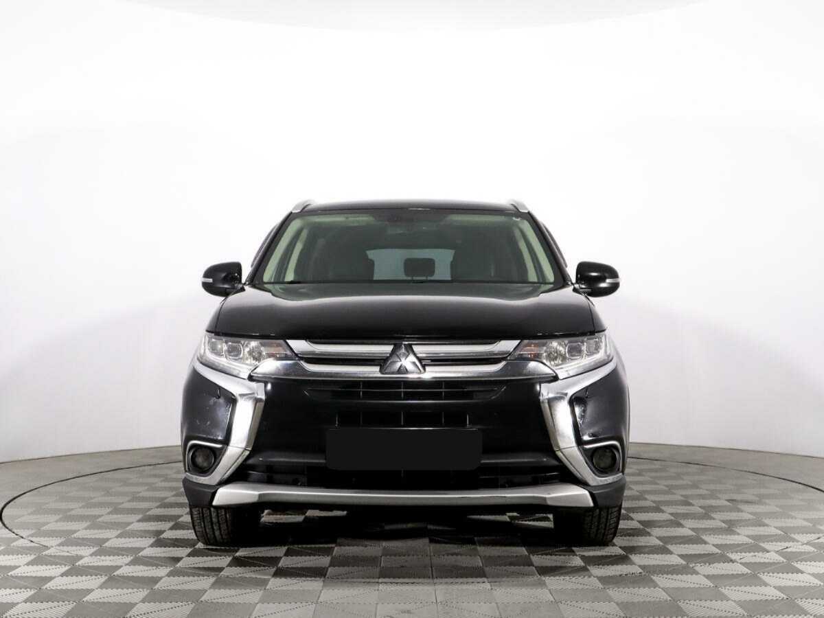 Mitsubishi Outlander, 2016 - фото №2