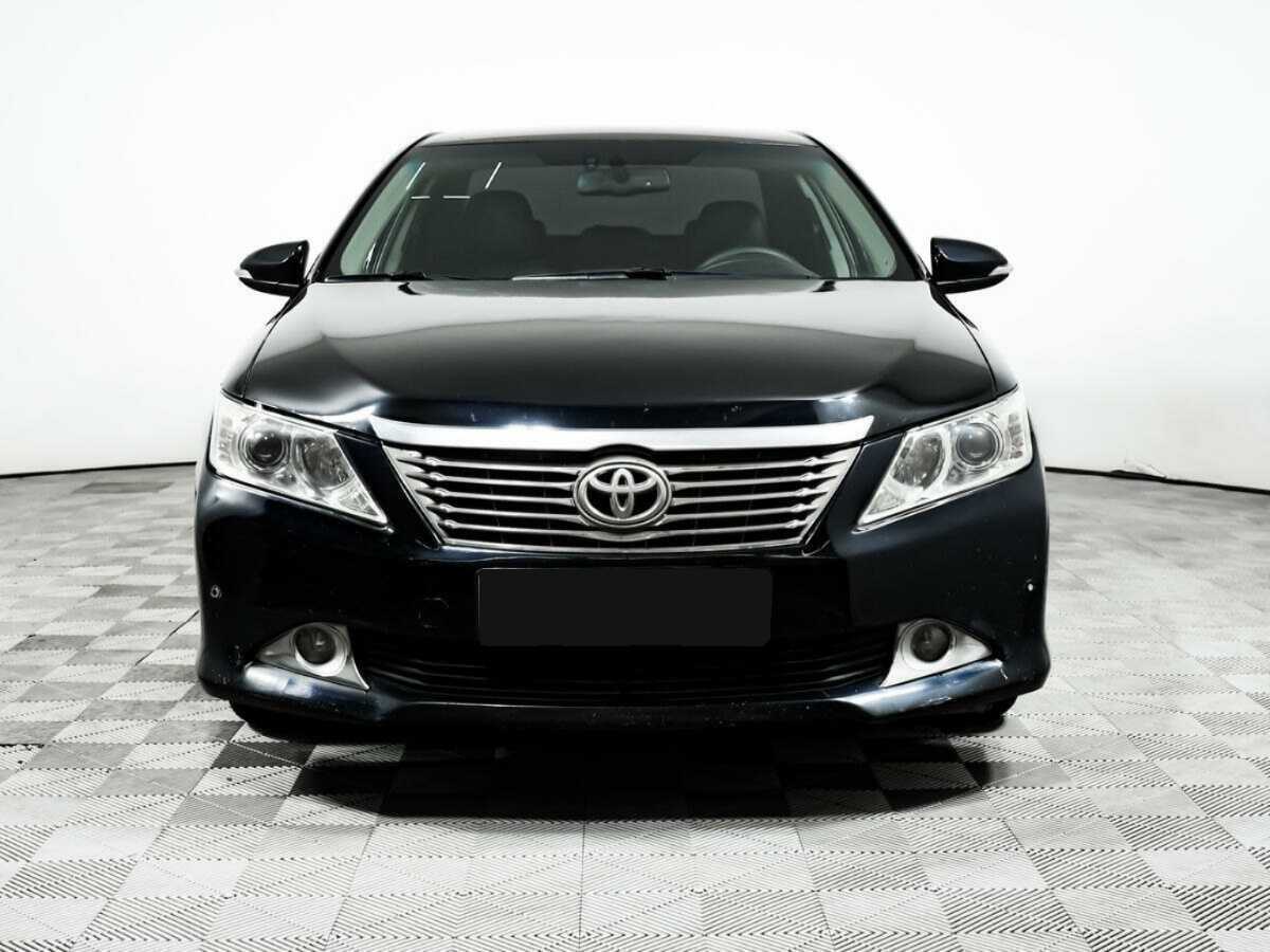 Toyota Camry, 2013 - фото №2