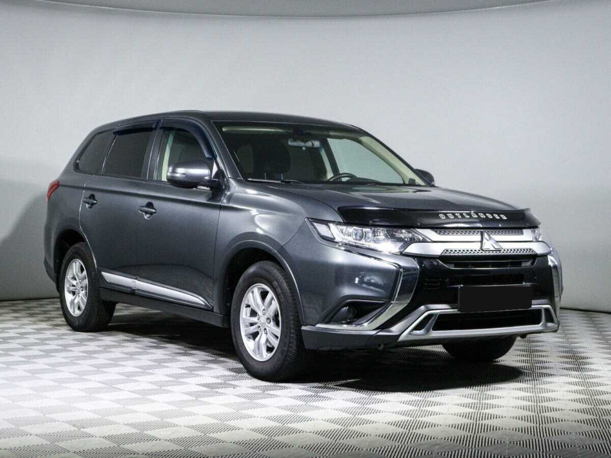 Mitsubishi Outlander, 2018 - фото №3