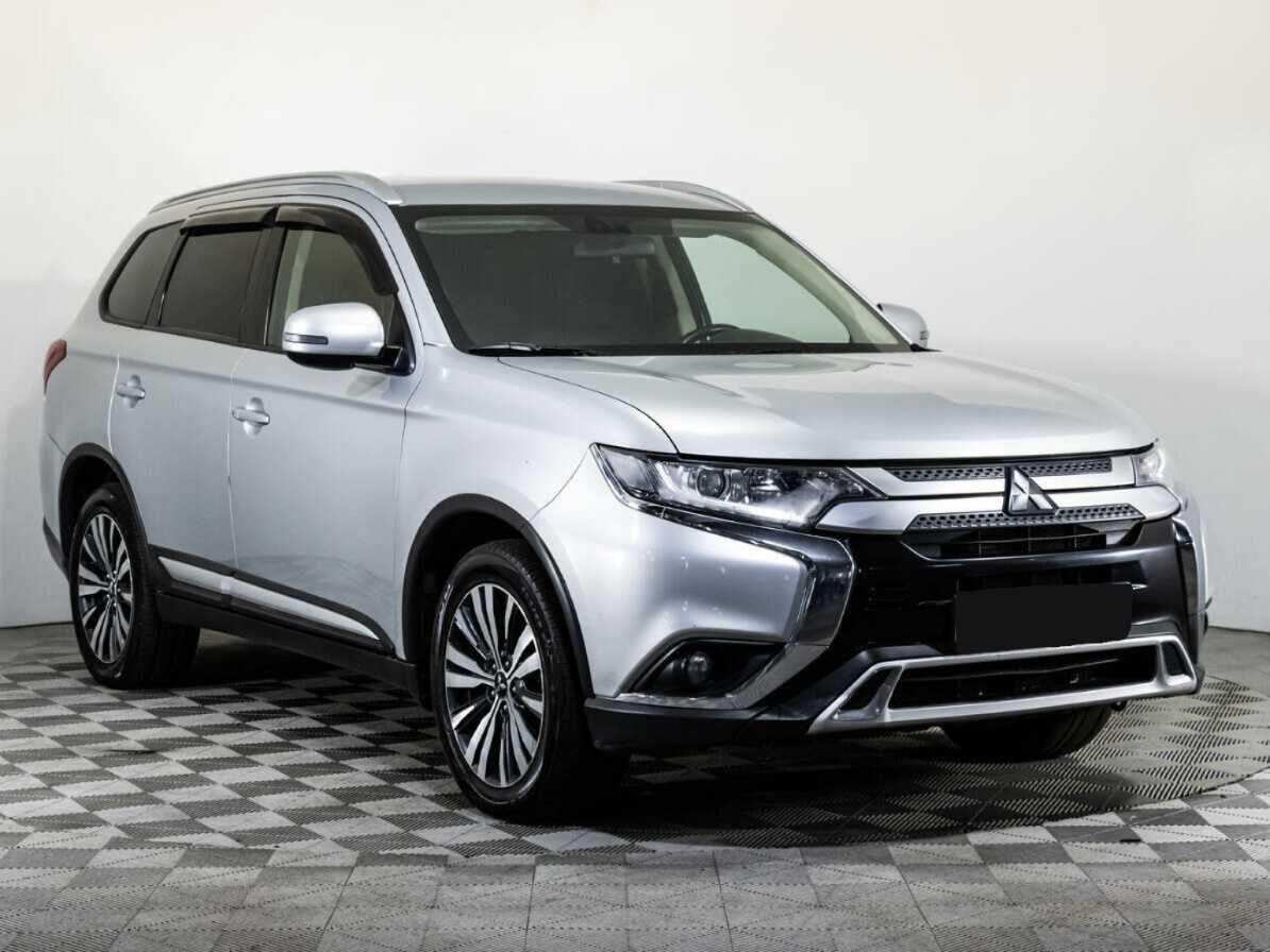 Mitsubishi Outlander, 2019 - фото №3