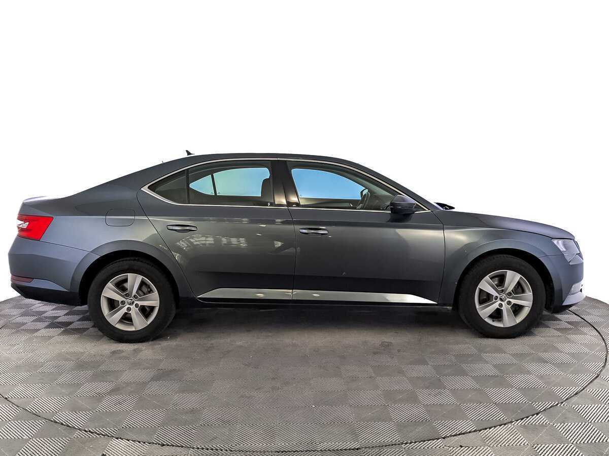 Skoda Superb, 2018 - фото №4