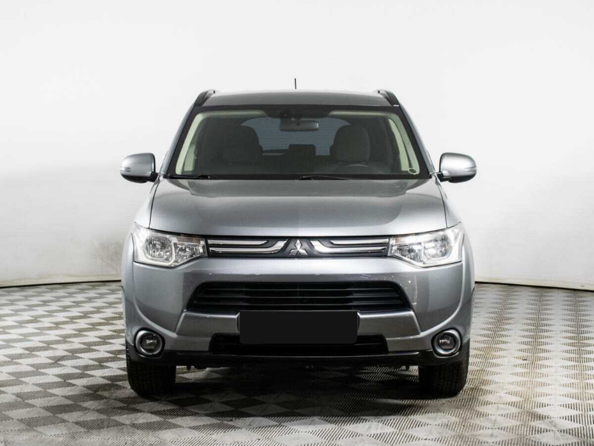 Mitsubishi Outlander, 2012 - фото №2