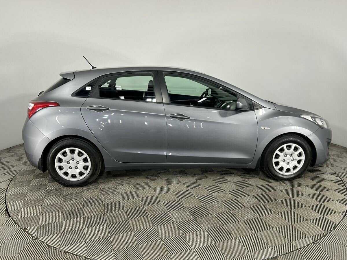Hyundai i30, 2012 - фото №4