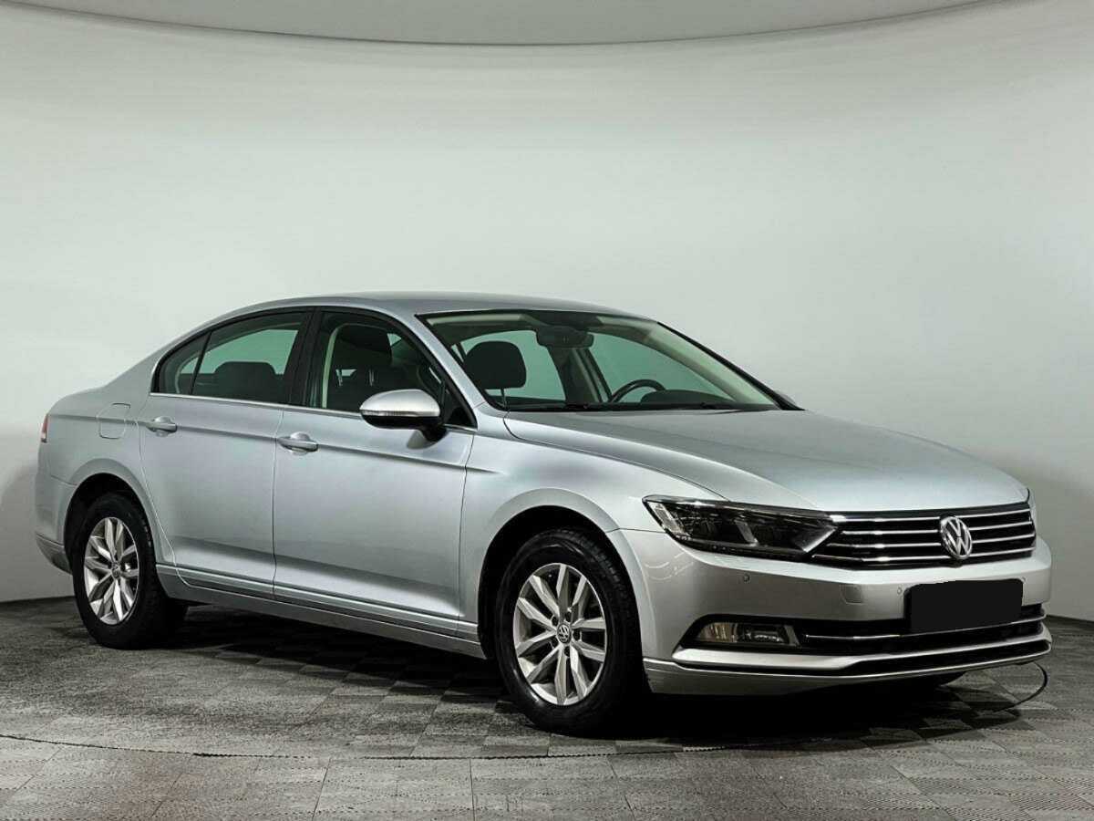 Volkswagen Passat, 2016 - фото №3