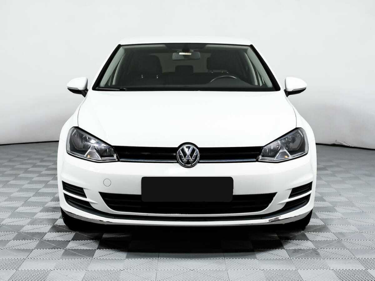 Volkswagen Golf, 2015 - фото №2