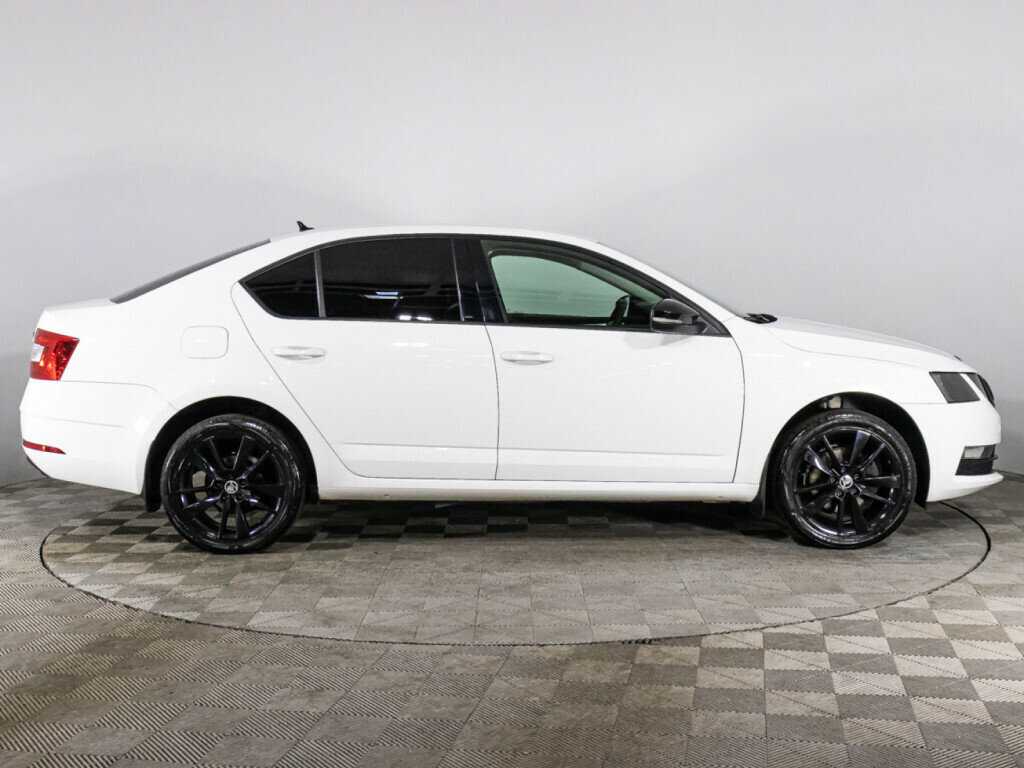 Skoda Octavia, 2018 - фото №4