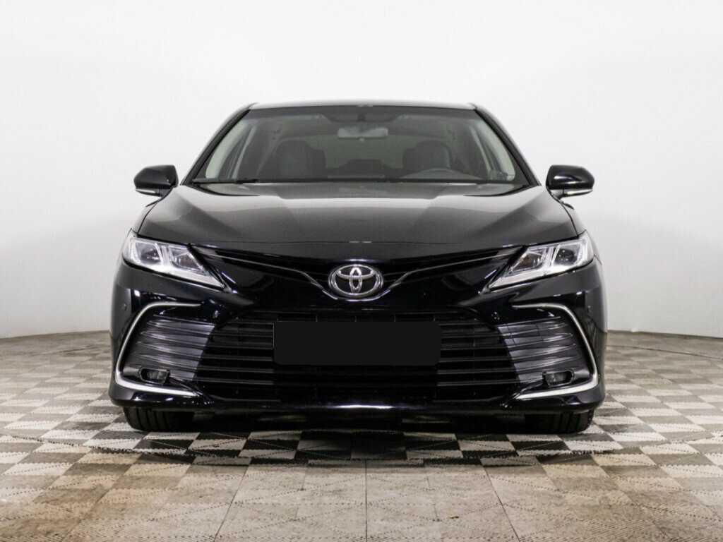 Toyota Camry, 2021 - фото №2