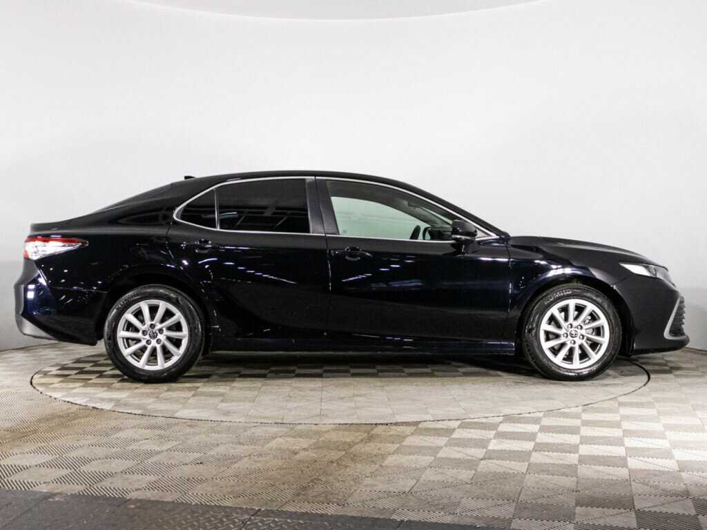 Toyota Camry, 2021 - фото №4