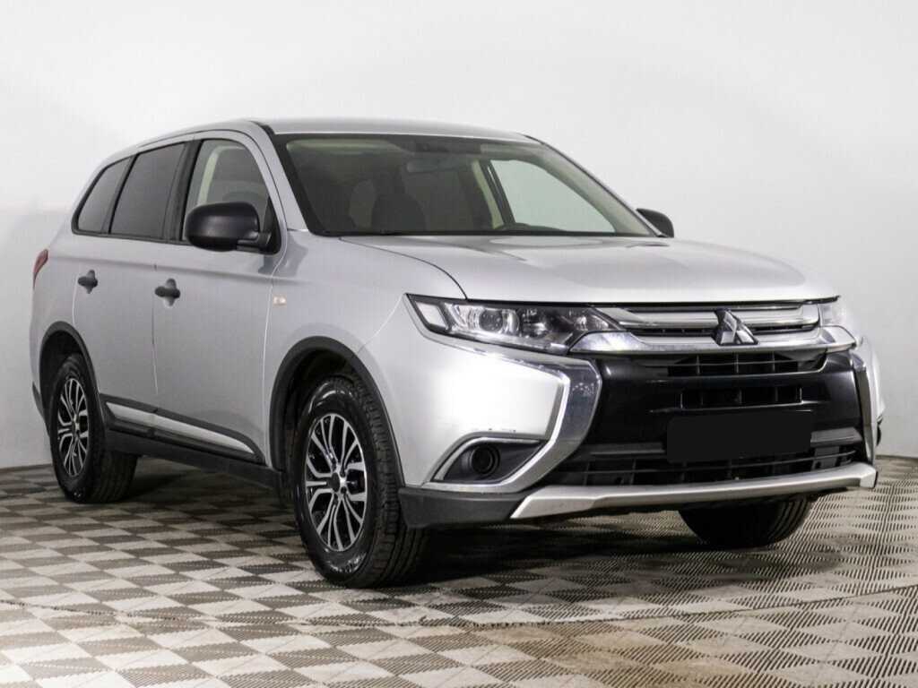 Mitsubishi Outlander, 2018 - фото №3