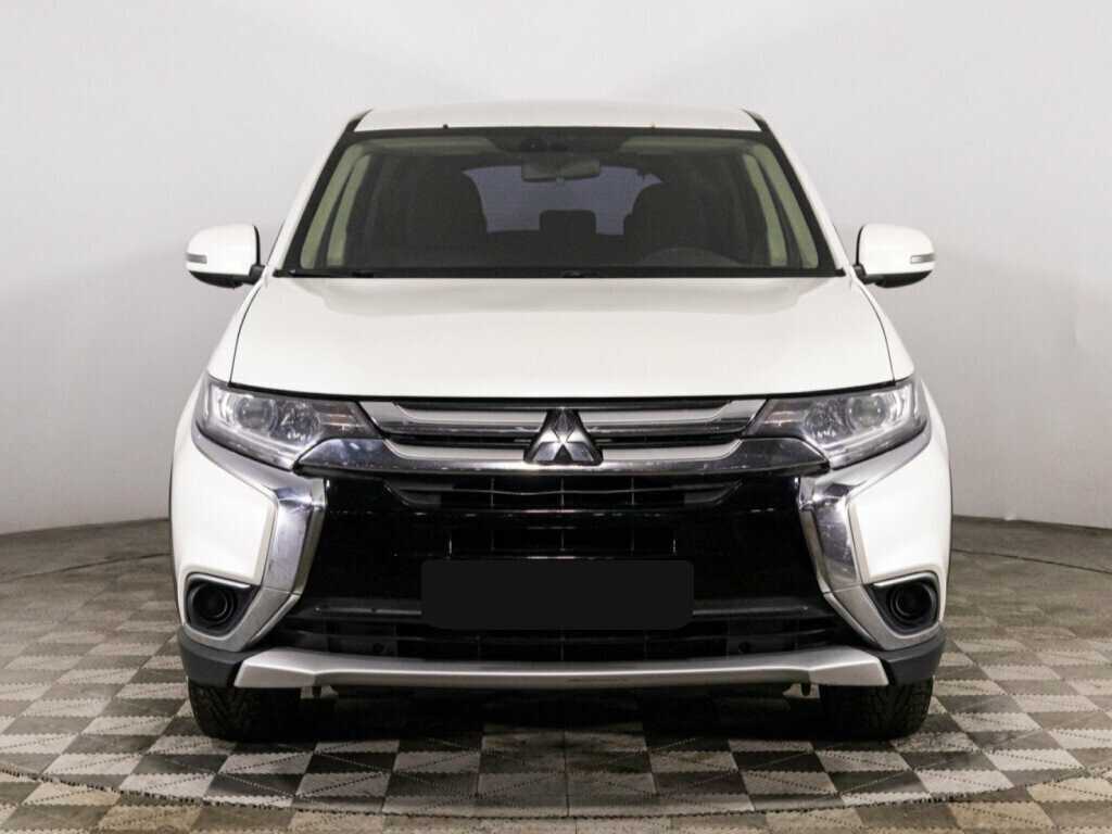 Mitsubishi Outlander, 2018 - фото №2