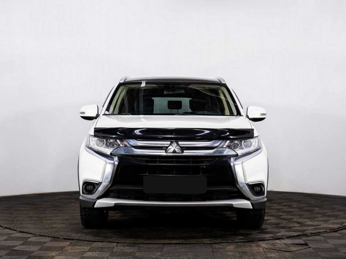 Mitsubishi Outlander, 2015 - фото №2