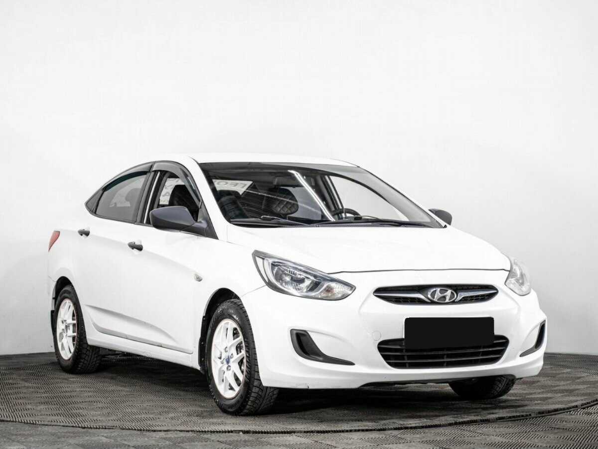 Hyundai Solaris, 2013 - фото №3