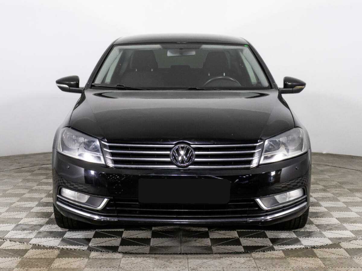 Volkswagen Passat, 2013 - фото №2