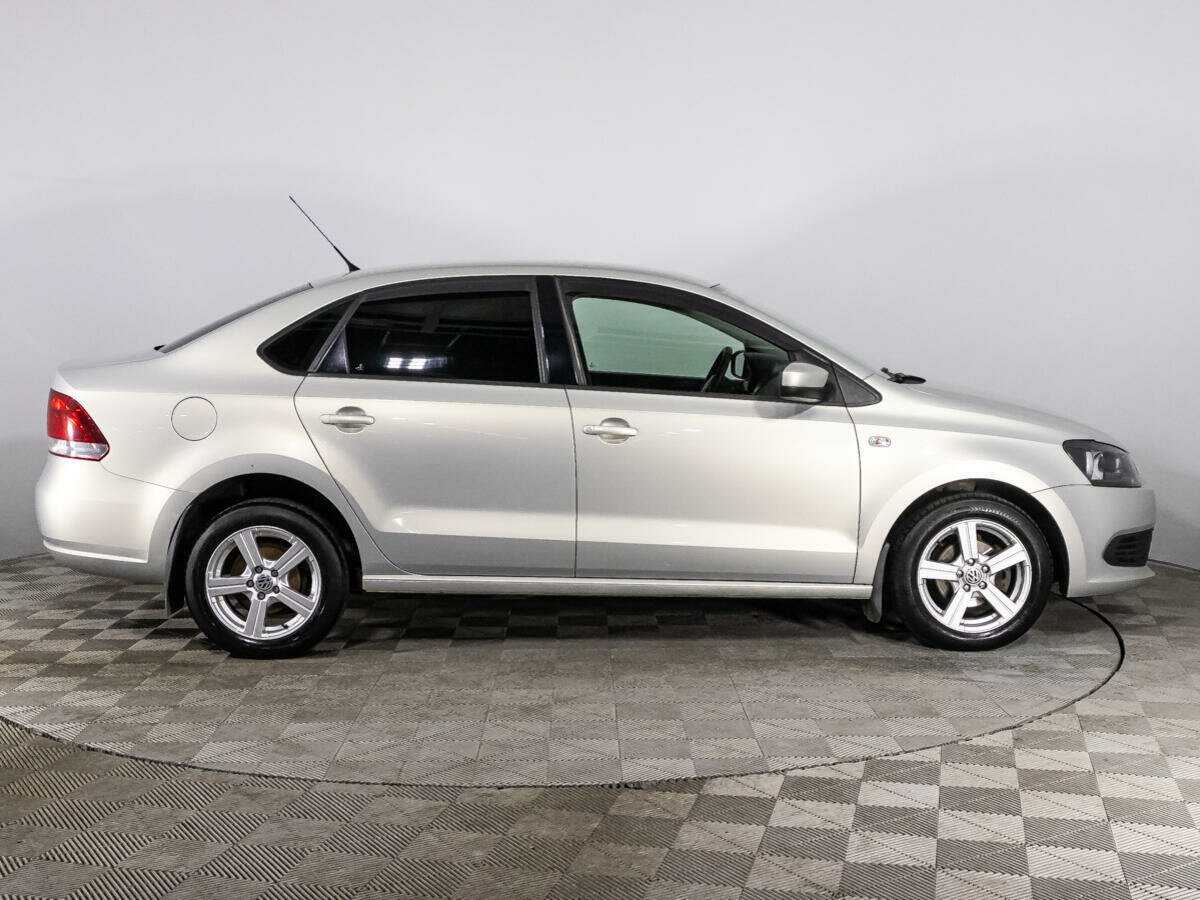 Volkswagen Polo, 2013 - фото №4