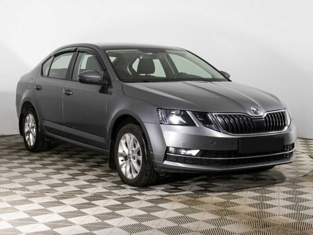 Skoda Octavia, 2018 - фото №3