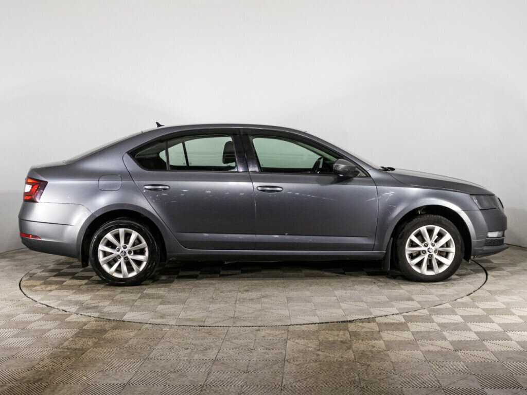 Skoda Octavia, 2018 - фото №4