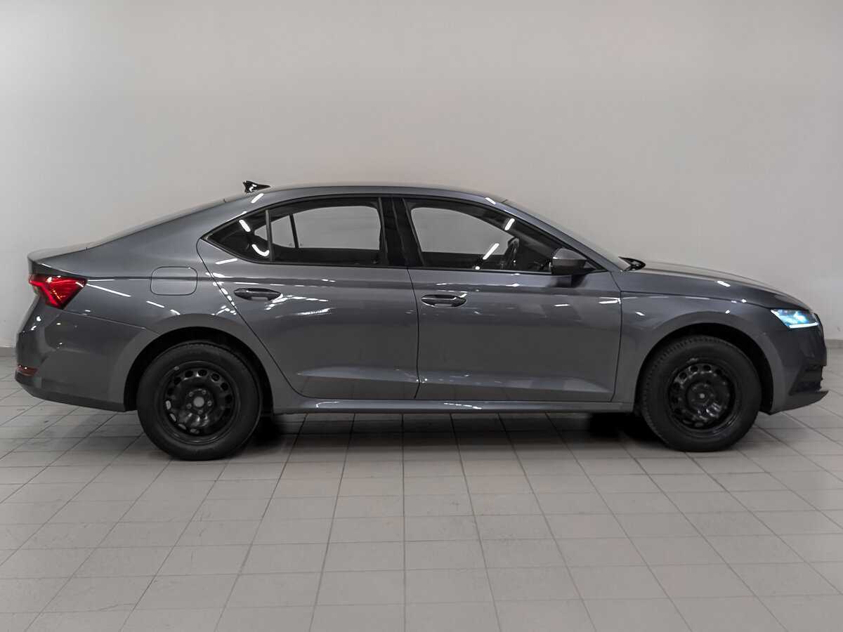 Skoda Octavia, 2021 - фото №4