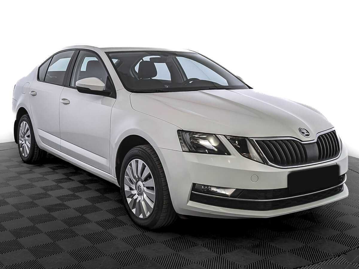Skoda Octavia, 2018 - фото №3