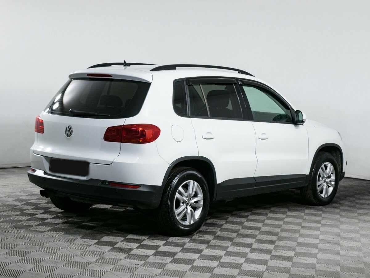 Volkswagen Tiguan, 2015 - фото №4