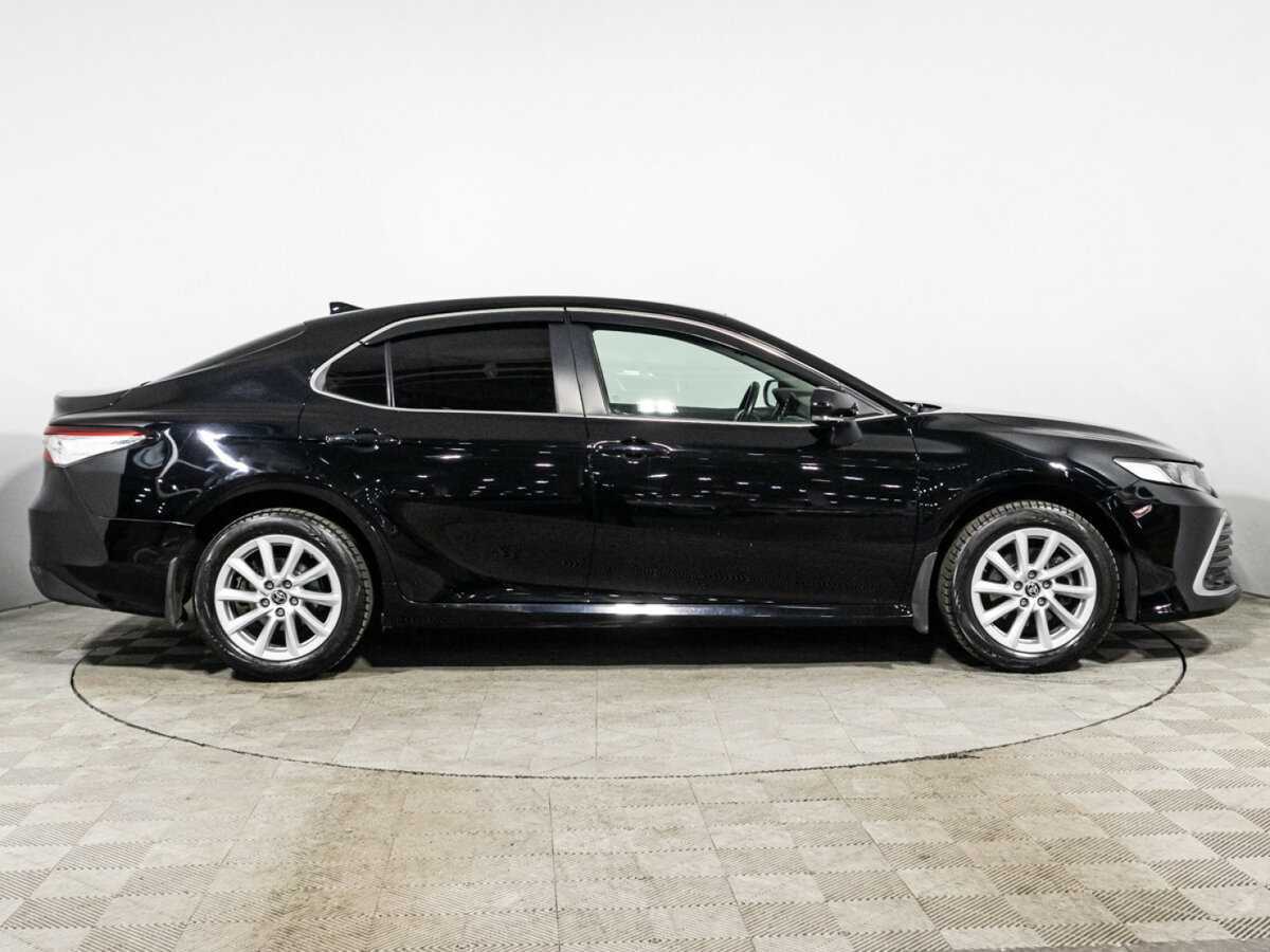 Toyota Camry, 2022 - фото №4