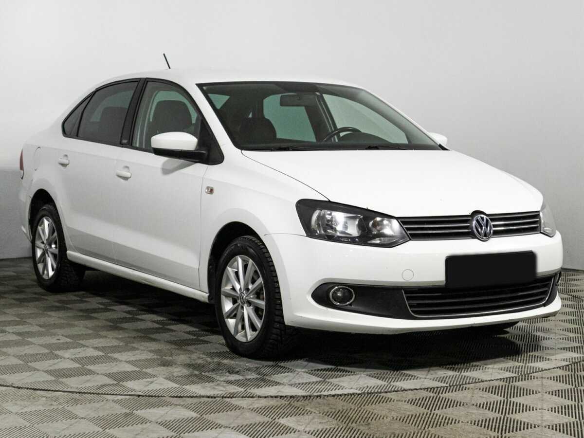 Volkswagen Polo, 2015 - фото №3