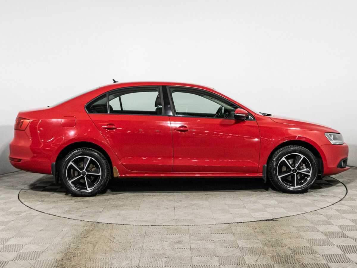 Volkswagen Jetta, 2012 - фото №4