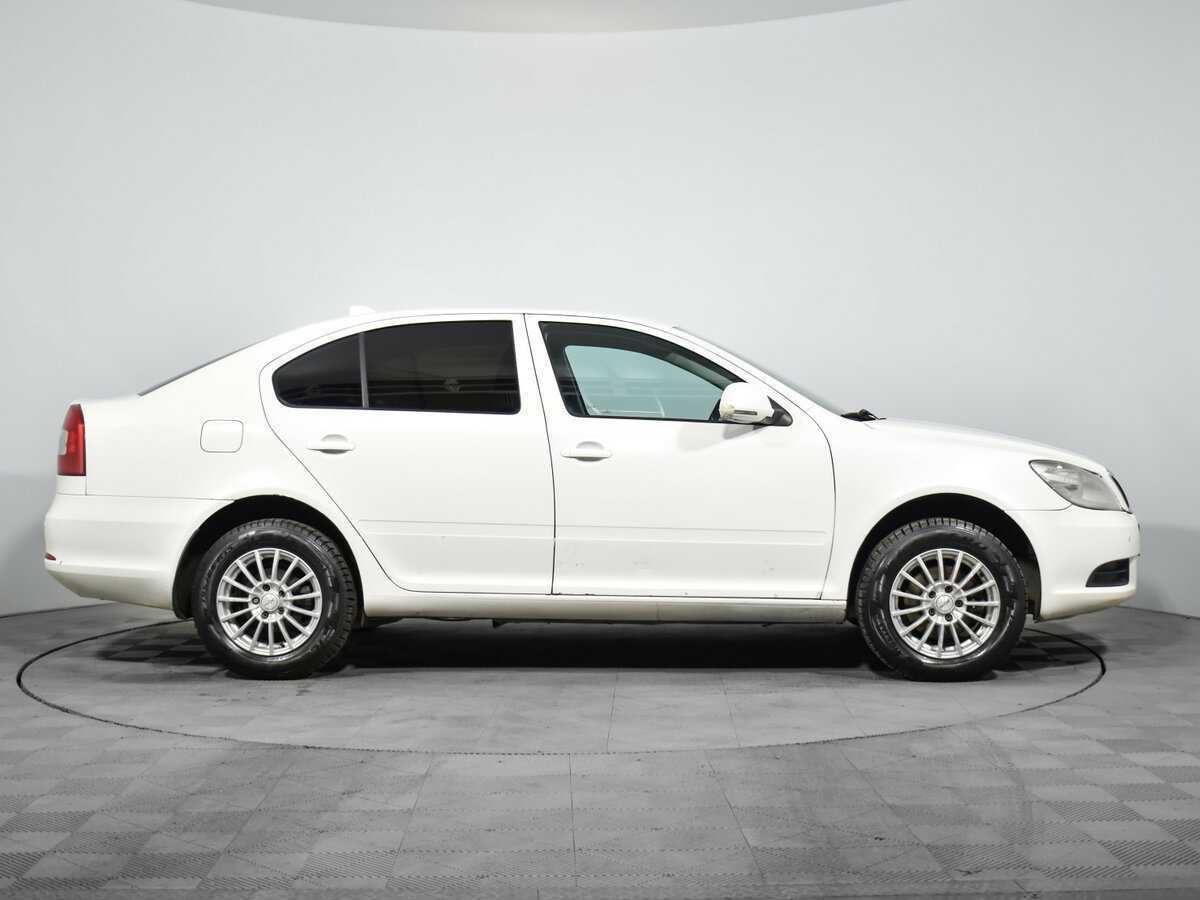 Skoda Octavia, 2012 - фото №4