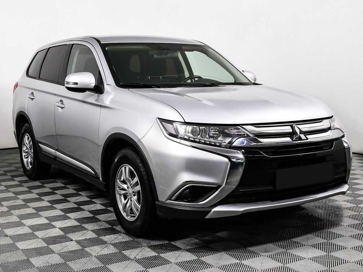 Mitsubishi Outlander, 2018 - фото №3