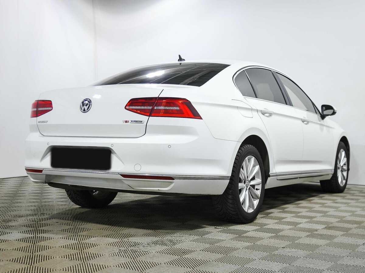 Volkswagen Passat, 2016 - фото №3