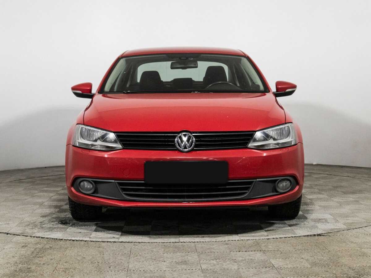 Volkswagen Jetta, 2012 - фото №2