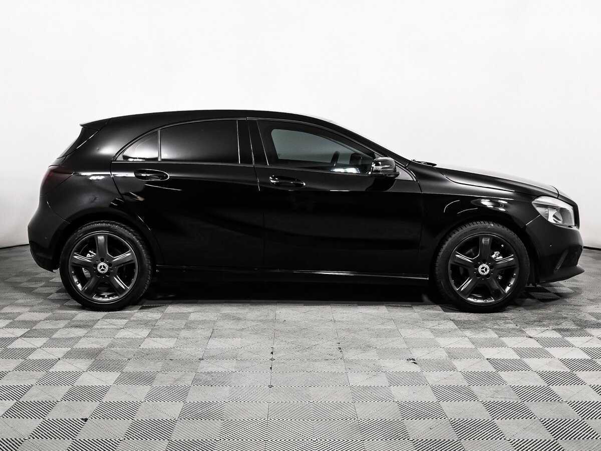 Mercedes-Benz A-Класс 180, 2017 - фото №4