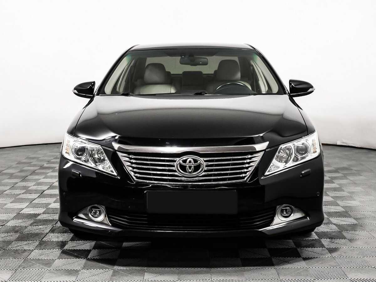 Toyota Camry, 2013 - фото №2