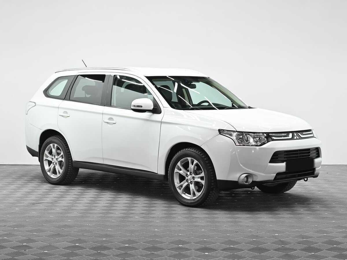 Mitsubishi Outlander, 2012 - фото №3