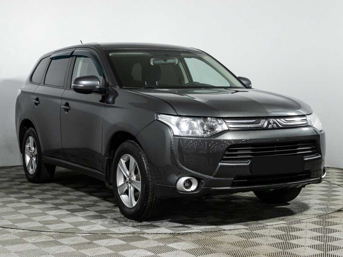 Mitsubishi Outlander, 2013 - фото №3