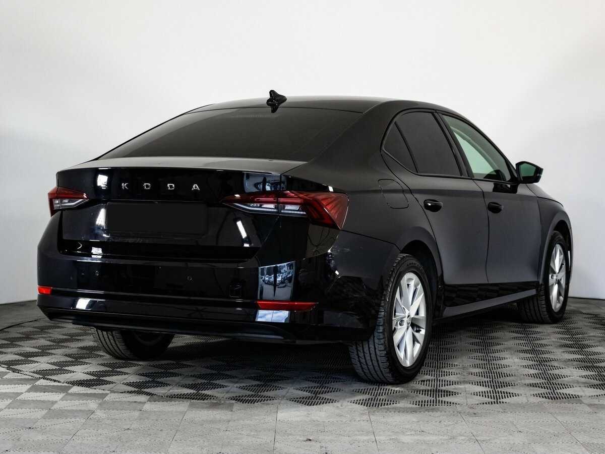 Skoda Octavia, 2021 - фото №4