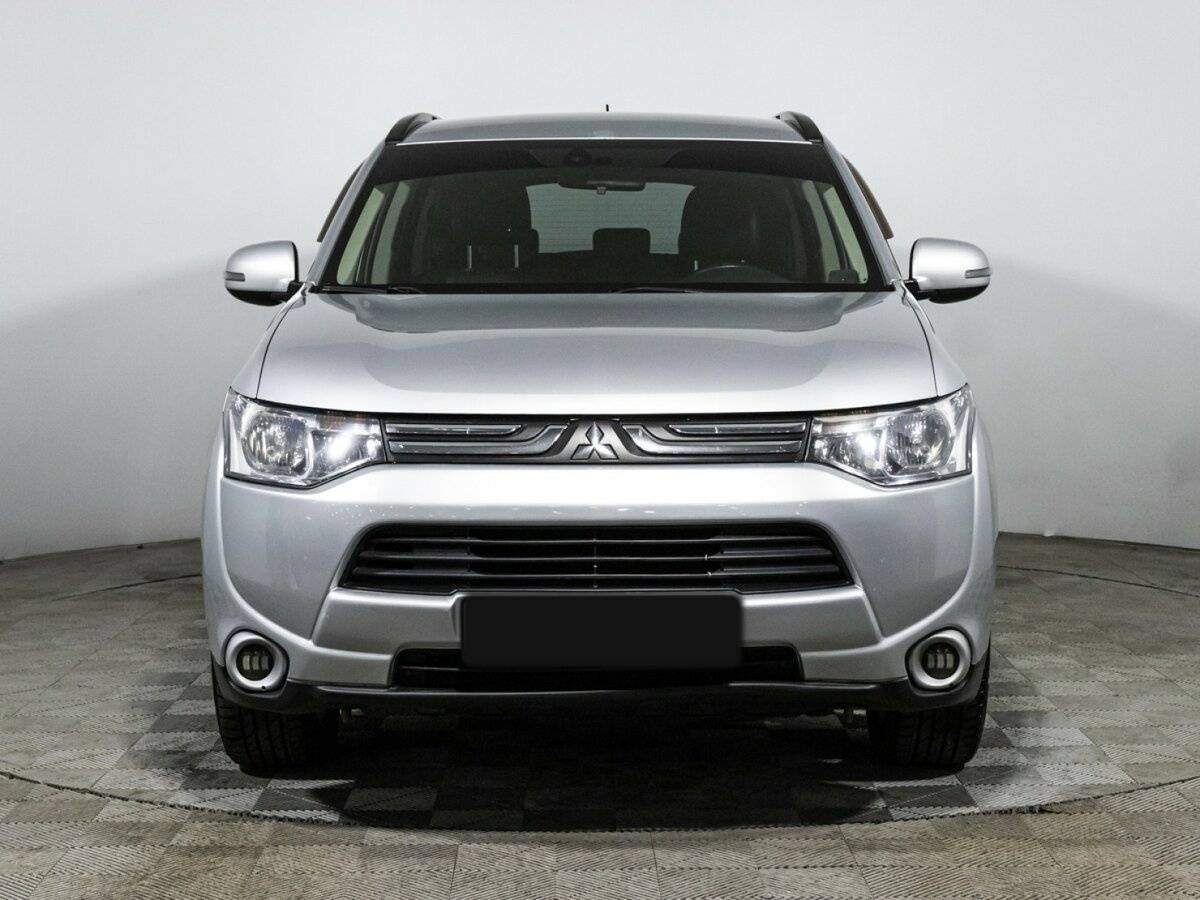 Mitsubishi Outlander, 2013 - фото №2