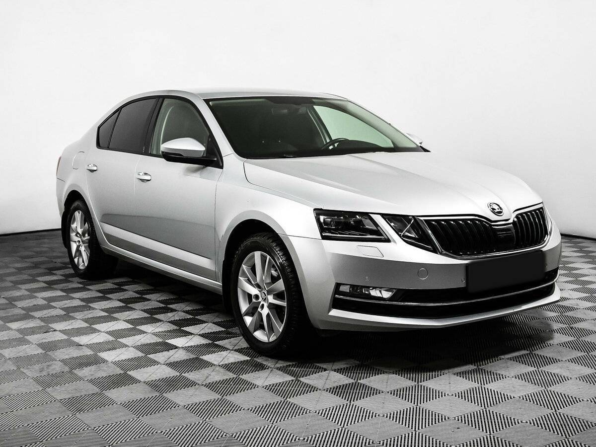 Skoda Octavia, 2018 - фото №3