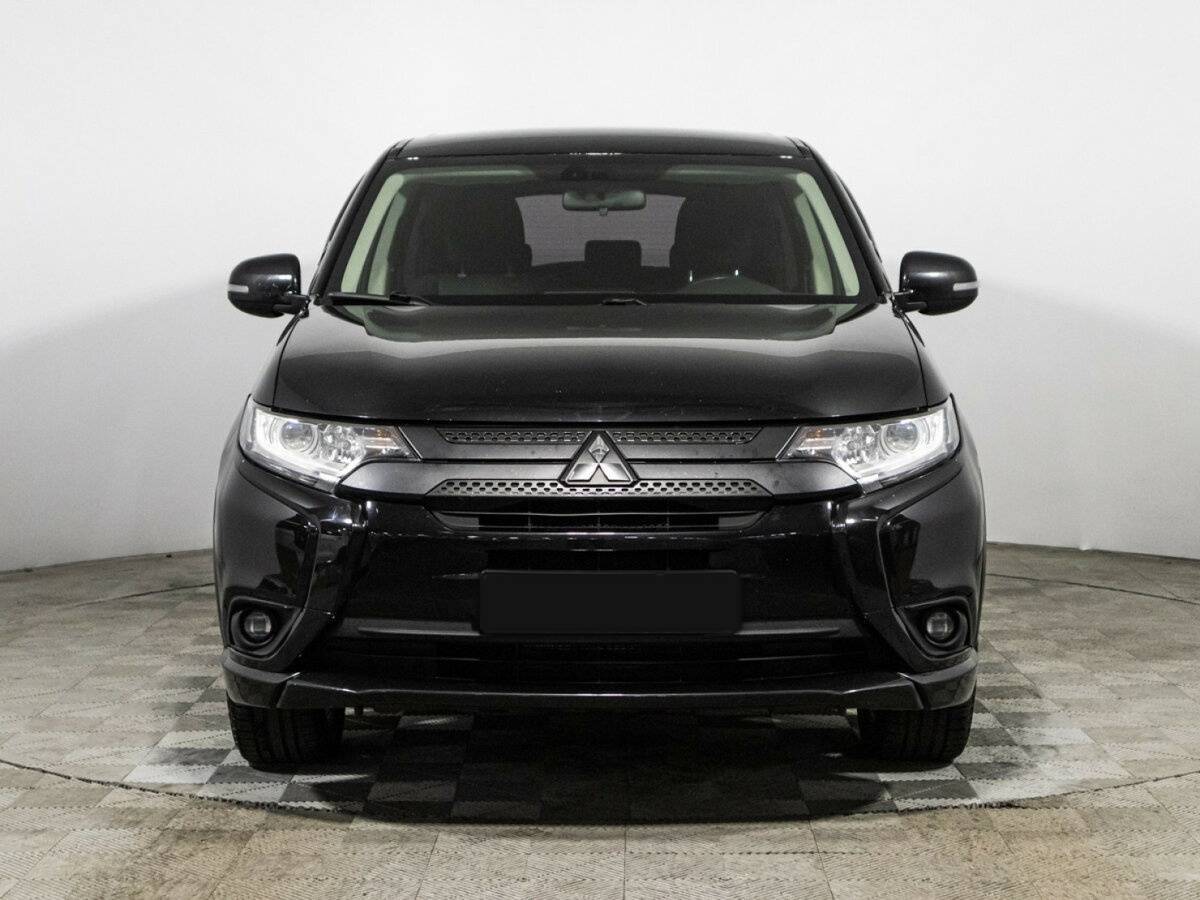 Mitsubishi Outlander, 2017 - фото №2