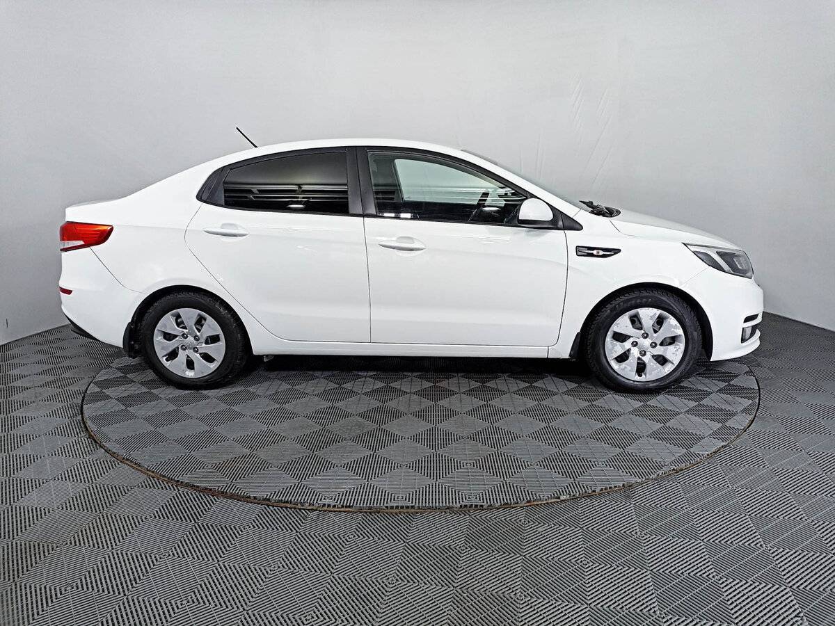 Kia Rio 6-speed, 2015 - фото №4