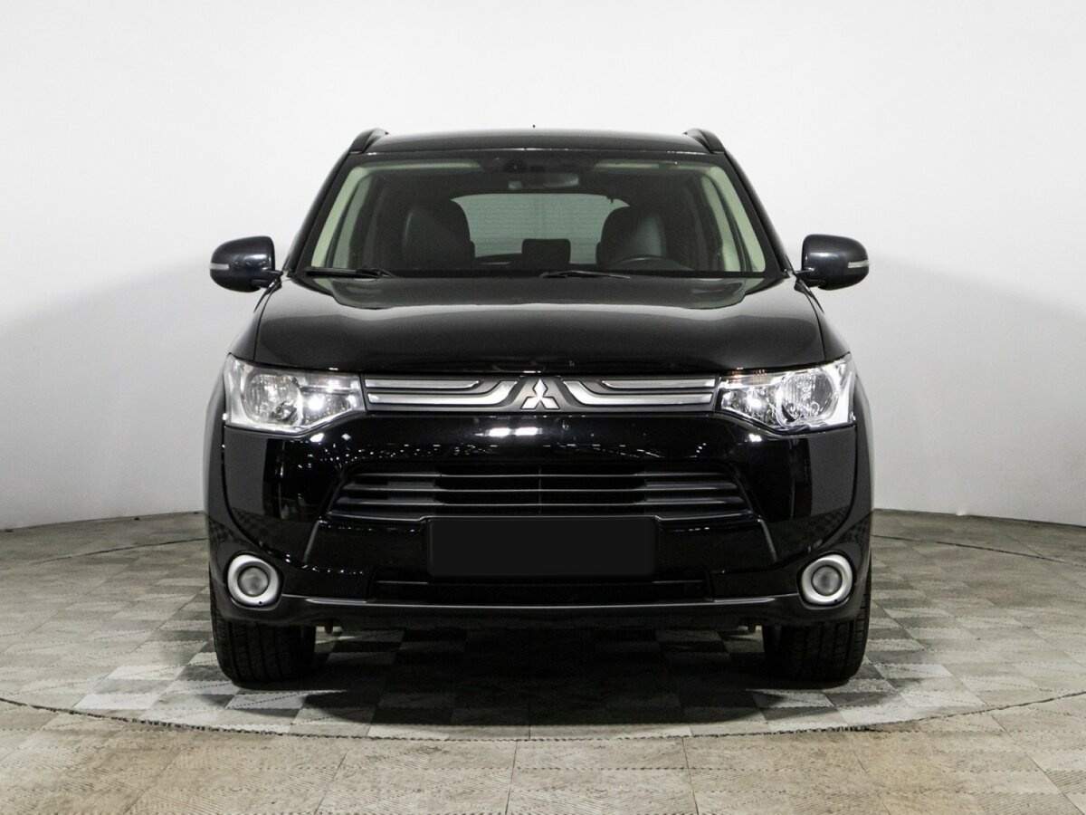 Mitsubishi Outlander, 2013 - фото №2
