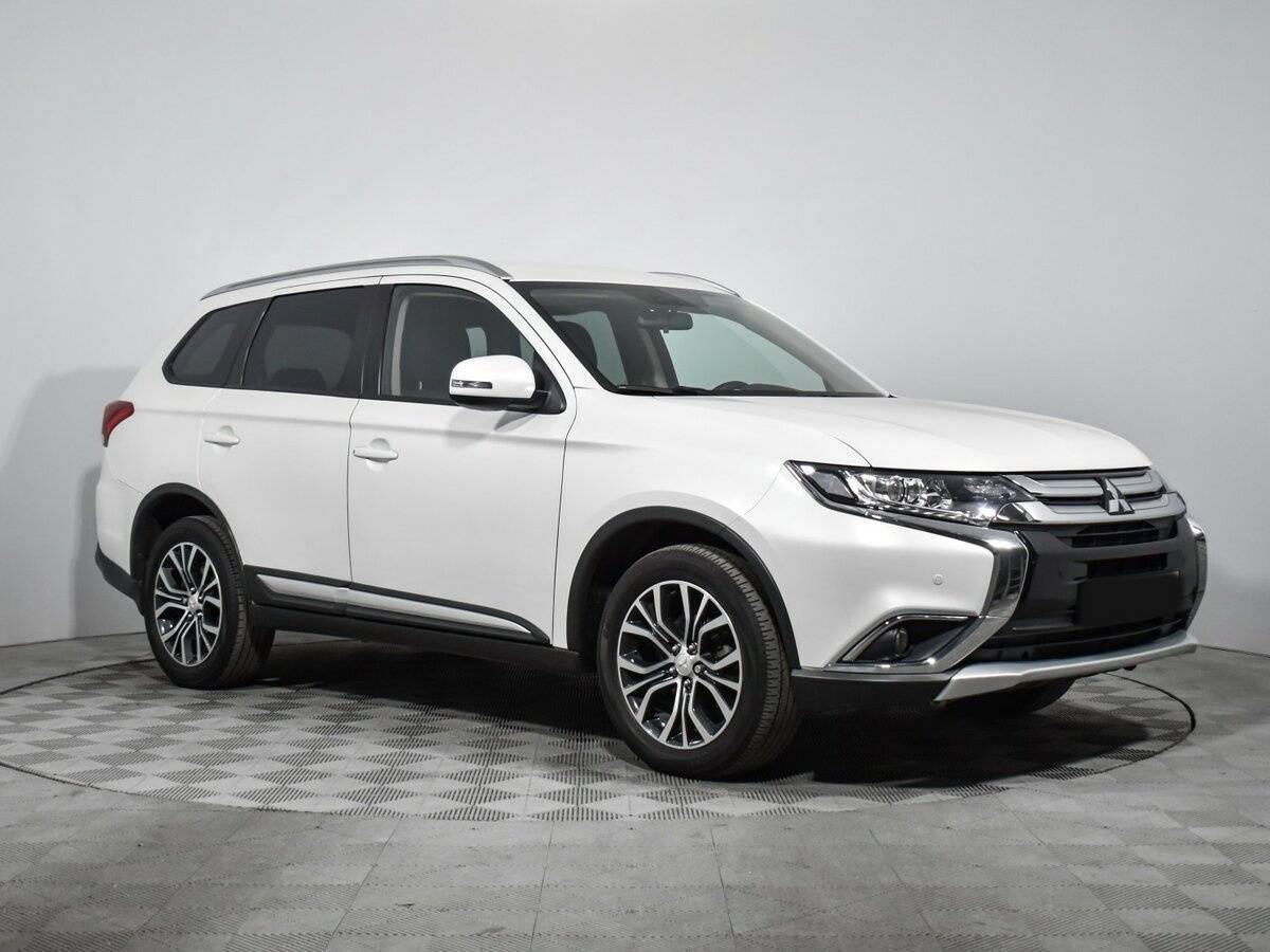 Mitsubishi Outlander, 2018 - фото №3