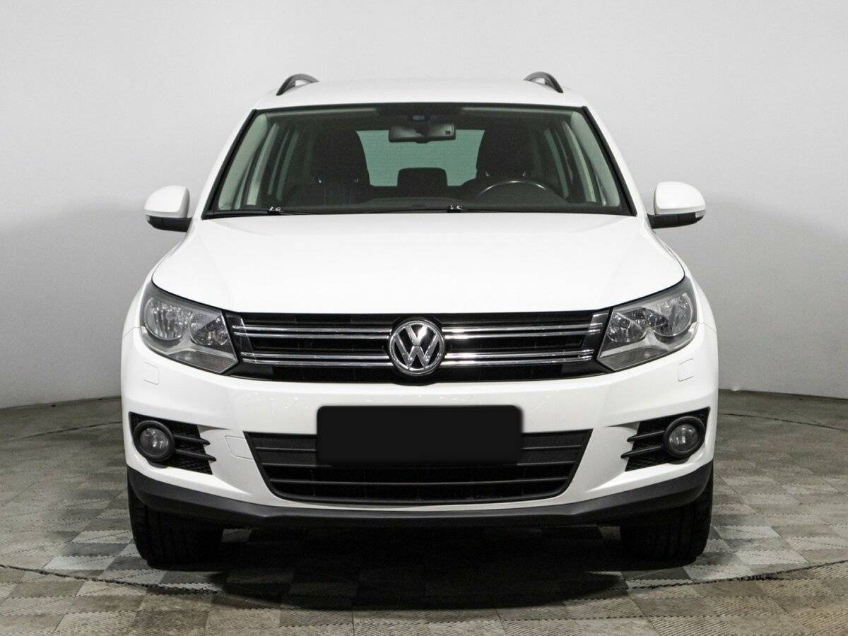 Volkswagen Tiguan, 2015 - фото №2
