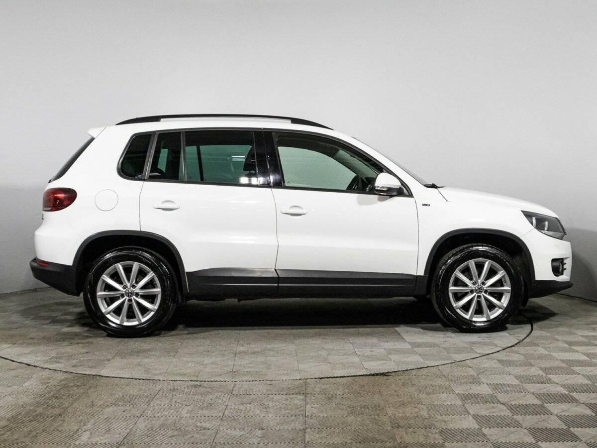 Volkswagen Tiguan, 2015 - фото №4