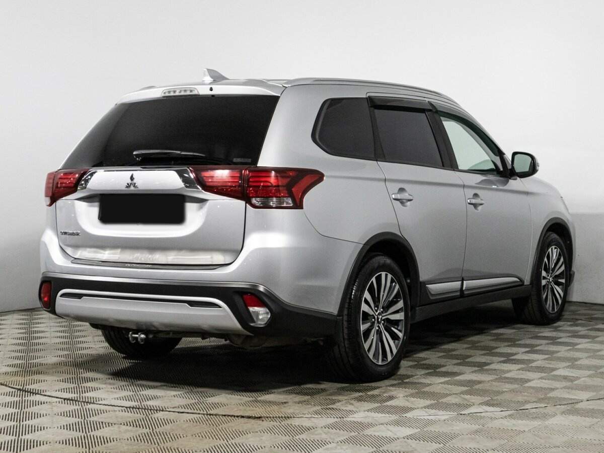 Mitsubishi Outlander, 2020 - фото №4