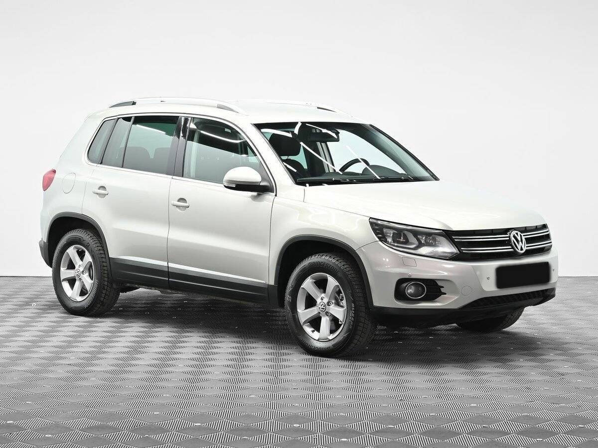 Volkswagen Tiguan, 2012 - фото №2