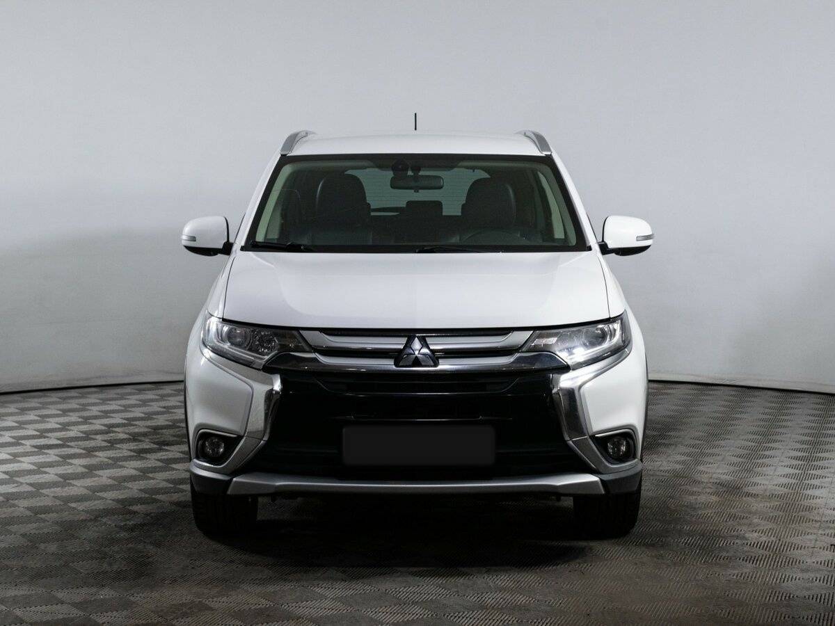 Mitsubishi Outlander, 2016 - фото №2