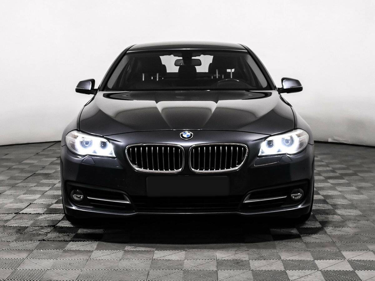 BMW 5 серии 520i, 2015 - фото №2